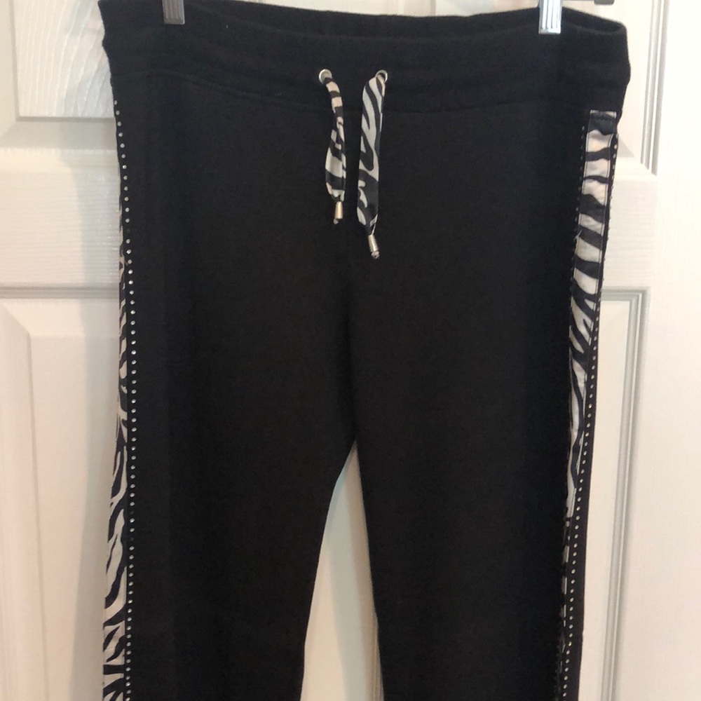 Black stretchy pants